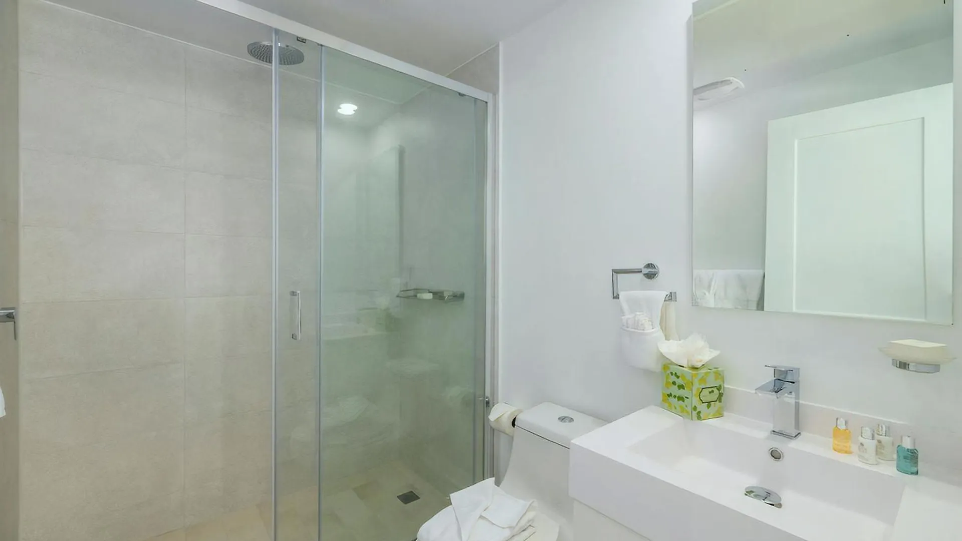 Hh-2Bdr413 - New Modern Apartment In Oceanfront Luxury Condo In Aruba! Oranjestad Aruba