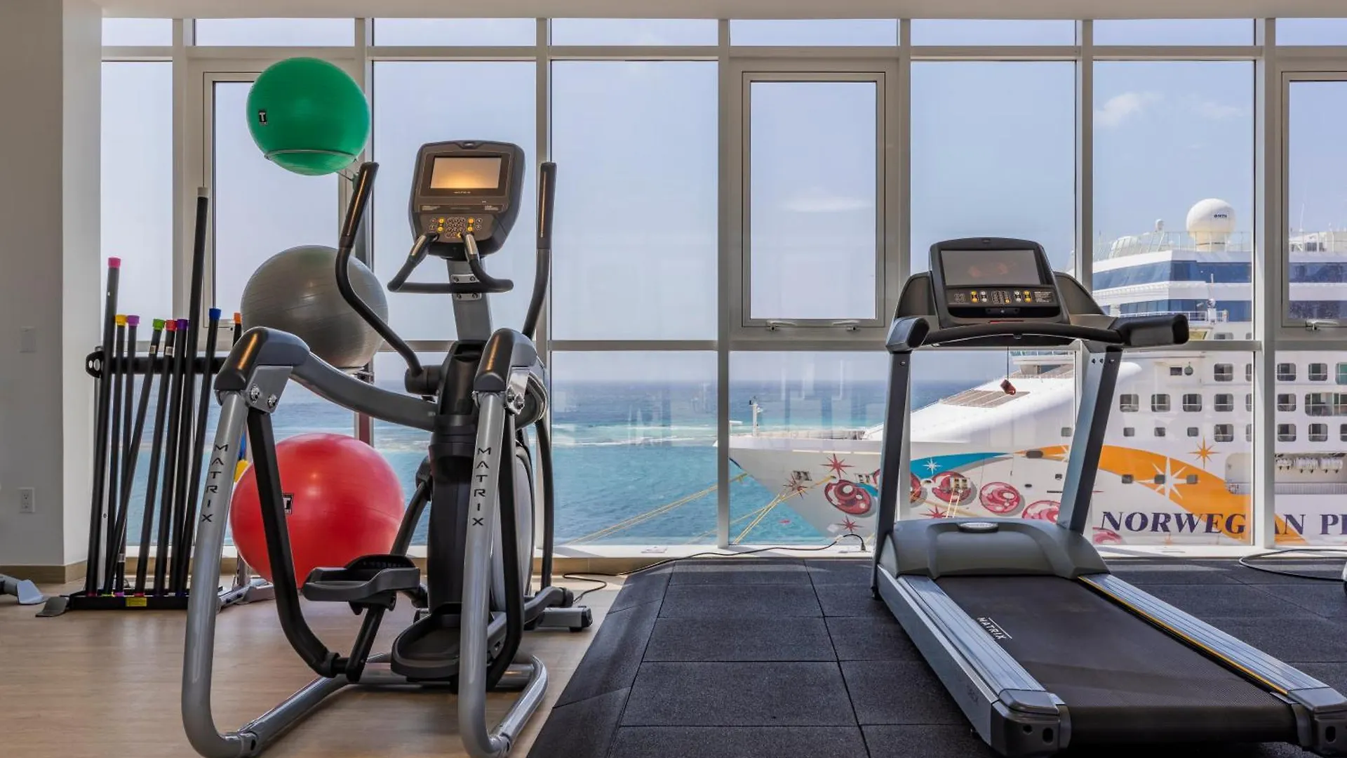 Hh-2Bdr413 - New Modern Apartment In Oceanfront Luxury Condo In Aruba! Oranjestad Aruba
