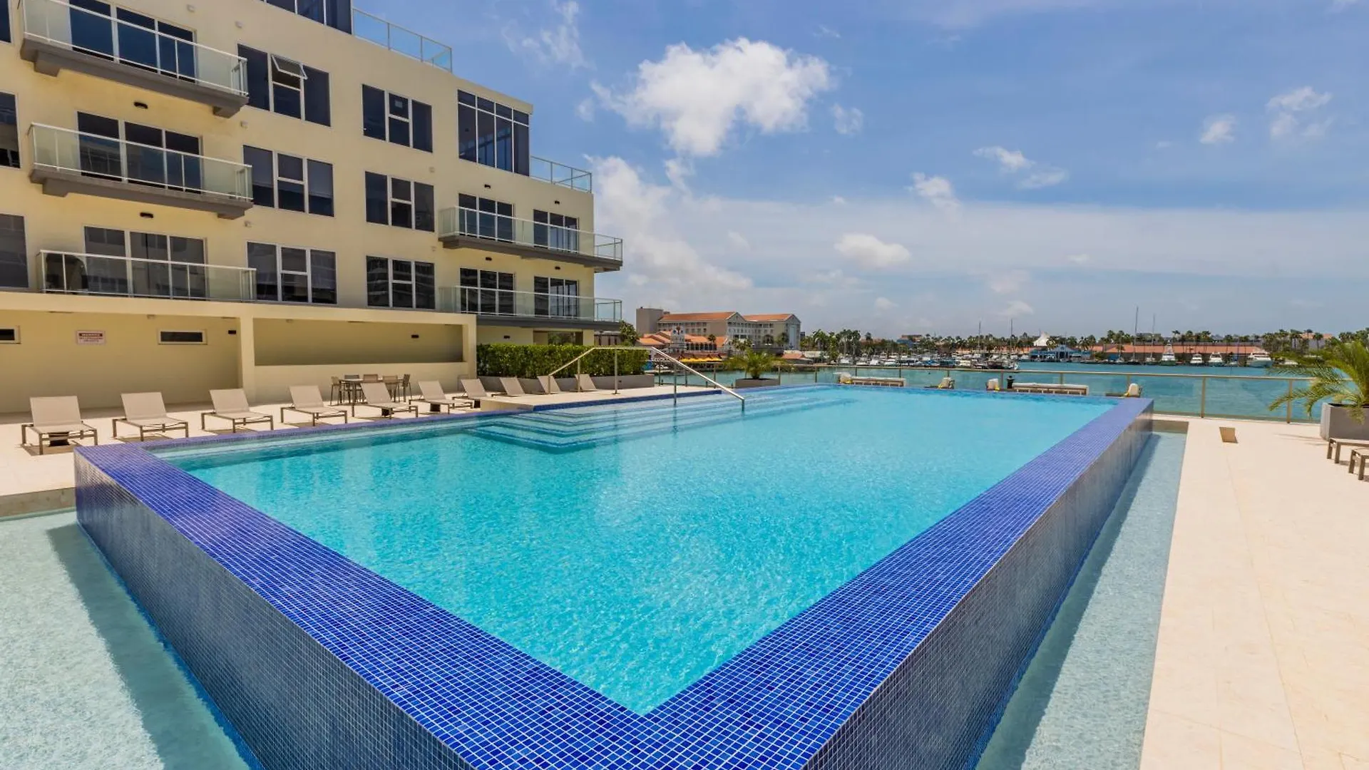 Hh-2Bdr413 - New Modern Apartment In Oceanfront Luxury Condo In Aruba! Oranjestad