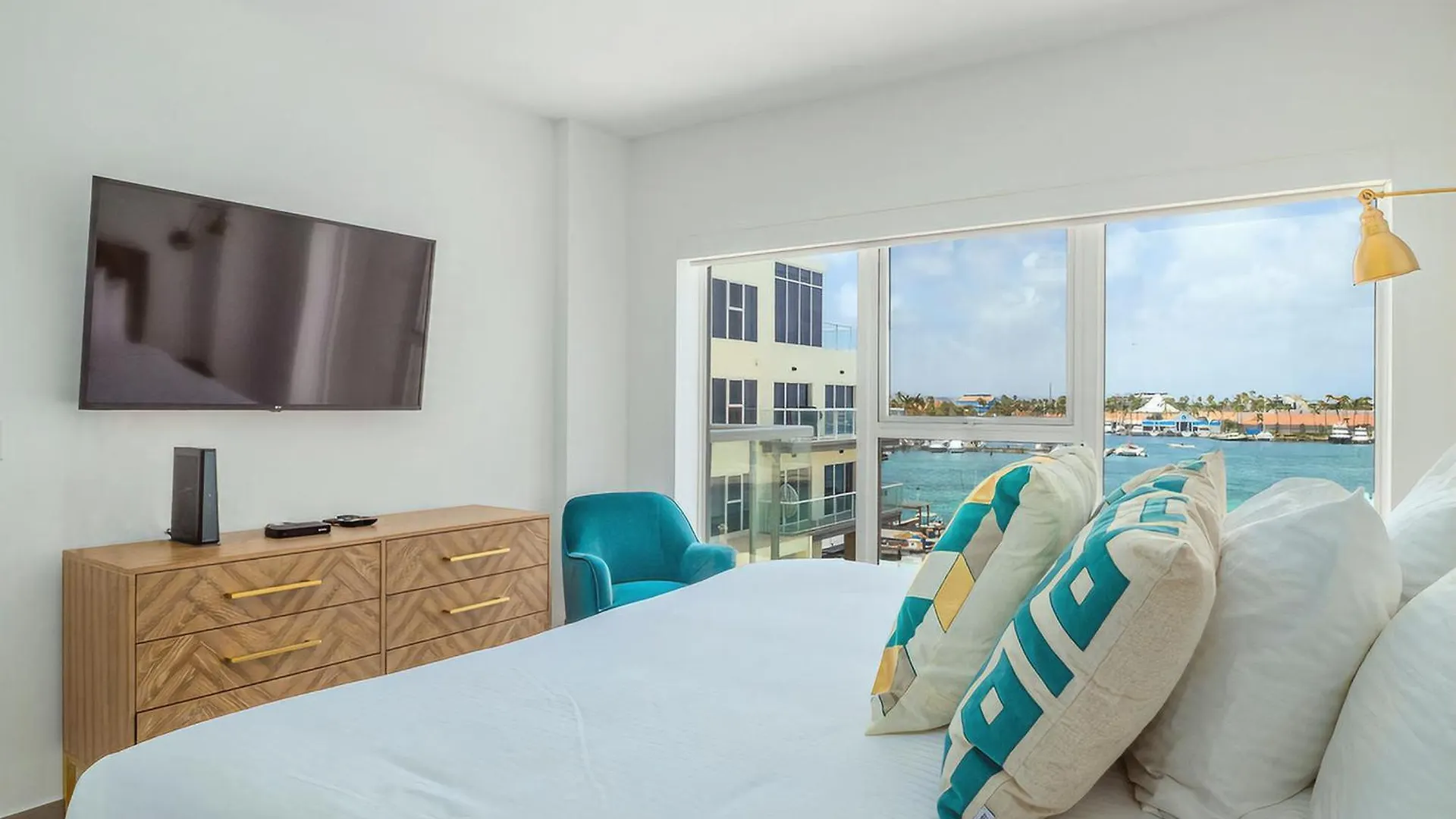Hh-2Bdr413 - New Modern Apartment In Oceanfront Luxury Condo In Aruba! Oranjestad